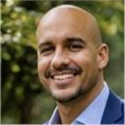 Médico bilingüe nativo — inglés científico y conversacional por inmersión, online