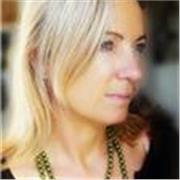 I am a highly experienced, passionate & successful yoga instructor and a qualified health & nutrition practitioner