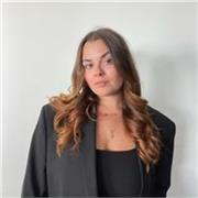 Diplômée en Commerce Internationale et passionnée, ’accompagne les collégiens d’Ille-et-Vilaine avec des méthodes interactives