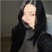 Offro lezioni private per bambini e ragazzi a prezzo ridotto! Amo cercare di trasmettere la conoscenza, soprattutto ai bambini.