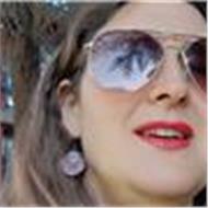 María B.