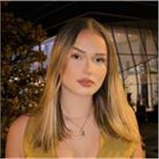 Profesora de inglés para niños de Primaria, ESO y Bachillerato. Poseo varios títulos certificados, entre ellos el FCE o B2