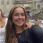 Profesora de matemáticas, química e inglés para niños de la ESO o primaria.