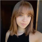 Estudiante de ingeniería y alumna del conservatorio profesional de último año ofrece clases particulares de instrumento, flauta travesera y lenguaje musical para alumnos de grado elemental o profesional de música. Además, en relación a materias de ámbito