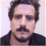 Professor formado em Licenciatura em História e Professor particular de Inglês com vivência no exterior (Canadá)