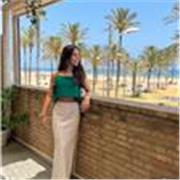 Soy matriculada en el conservatorio profesional de danza de Valencia, 4º nivel profesional y 4 años más del preparatorio