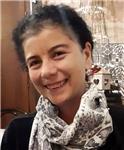 Laureata in pedagogia, con molti anni di esperienza