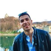 Docente di Lettere impartisce lezioni di Letteratura italiana e grammatica italiana