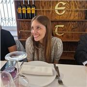 Ciao! Sono Aurora, ho 19 anni e sono disponibile per aiutare bambini e ragazzi di scuole elementari e medie con i loro compiti per casa