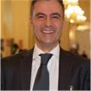 Ingegnere Dirigente d'azienda impartisce lezioni di materie scientifiche per scuole superiori e/o università