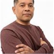 Soy economista de profesión, domino varias materias como matemáticas, ciencias sociales para reforzar a los alumnos de la ESO. 