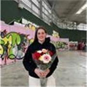 Profesora titulada en bachillerato da clases de lengua y literatura, matematicas y musica. Entre niños de 3-10 años