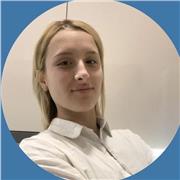 Profesora de primaria apta para todos los
niveles y edades.