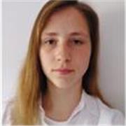 Estudiante universitaria en Filología Inglesa con casi un año de experiencia en enseñanza del idioma.
