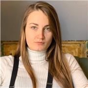 Esperta in editoria didattica, offro lezioni private per elementari medie e superiori, con programma di studio personalizzato.