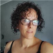 Laureata in giurisprudenza e praticante avvocato offre lezioni di diritto ed economia