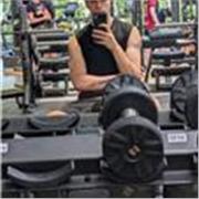 Entrenador personal enfocado en recomposicion corporal y rendimiento hibrido 