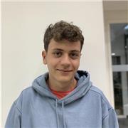 Je serais tuteur pour élèves du second degré et je peux enseigner les maths mais aussi la SVT ou encore tout type de sport