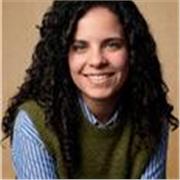 Profesora titulada con honores en Diseño de Comunicación Visual y daré clases a niños/adolescente interesados en el diseño.