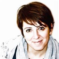 Insegnante specializzata in pedagogia. ho un’esperienza pluriennale nell’insegnamento di pre-adolescenti e teenagers