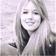 Graduada como profesora con 6 años de experiencia en Londres dando clase de todas las materias de primaria en Inglés.
Actualmente trabajando como profesora tutora.
Ofrezco clases particulares a niños que quieran mejorar su nivel de inglés y refuerzo esc