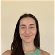 Profesora de apoyo escolar especializada en clases de matemáticas, química y lengua hasta primero de bachillerato de forma presencial u online