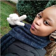 English tutor who can help you learn English from scratch.