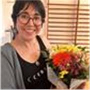 Profesora titulada en filologia inglesa y con más de 12 años de experiencia en preparación de examenes oficiales. 