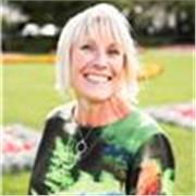 Cheltenham based online English tutor. Let's learn English.