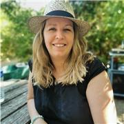 Ancienne journaliste aujourd'hui dans le domaine de la formation donne cours de français, prise de parole, aisance orale