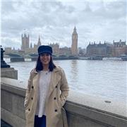 Soy una mujer vocacional en la educación, en concreto con los niños y adolescentes. Me gusta poder ayudarlos a motivarse y conseguir los objetivos de cada curso.