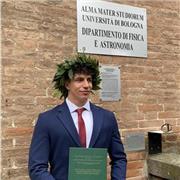 Insegno principalmente materie STEM, matematica , fisica, scienze, biologia e chimica a tutti i livelli sino a quello universitari
