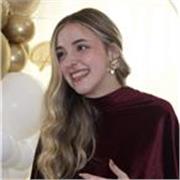 Estudiante del doble grado Derecho+ADE Apoyo en las tareas para que entiendan la materia y sean capaces de resolverlos por sí mismos