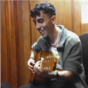 Clases personalizadas de guitarra y técnica vocal