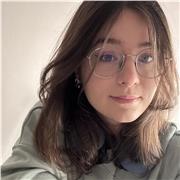 Studentessa di medicina offre ripetizioni a studenti delle scuole medie