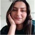 Şuan B2 seviyesinde İngilizcem var ve özellikle dil öğretirken sadece dil bilgisine değil sürekli pratik yapmaktan yanayım.