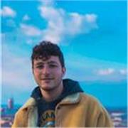 Ragazzo diplomato al linguistico e studente di Business and management, sono una persona che si impegna e ho esperienza nell'insegnare le lingue, parlo spagnolo, inglese francese e sono madrelingua italiano, ho tanta pazienza e anche esperienza coi bambin