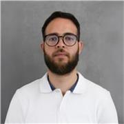 Profesor de inglés especializado en campo académico y laboral