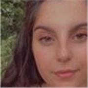 studentessa universitaria disponibile per l'aiuto compiti in tutte le materie per ragazzi di medie e superiori