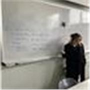 Insegnante di chimica a livello universitario e preparazione test universitari