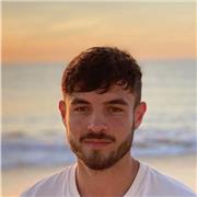 Diplômé d'un BAC+5 dans les systèmes énergétiques, je peux apporter mon aide dans pleins de thématiques comme les mathématiques par exemple !