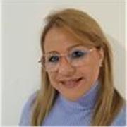 Profesional apasionada por las matemáticas. Puedo dar clases desde 1er hasta 4to de la ESO