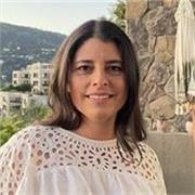 My educational background, life experience and my interest in the development of my students led me to join in different teacher training programs which have honed my skills in teaching and co-teaching, but also in my pursuing of self-knowledge, empathy, 