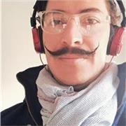 Docente con amplia experiencia en tecnología e informática