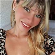 Profesora, madre apta para enseñar a cualquier niño que lo necesite.