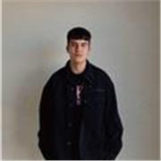 Estudiante de pedagogía imparte clases a todo tipo de estudiantes