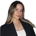 Kendimi iletişimi güçlü ve çocuklarla iyi anlaşabilen biri olarak tanımlıyorum. Derslerim ağırlıkla ortaokul seviyesine yöneliktir