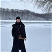 Soy una estudiante  interesada en dar clasea particulares tanto como de castellano, catalán o ingles. Es