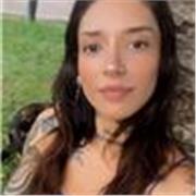 Profesora en Ciencias Sociales apta para todas edades y niveles