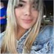 Profesora de lengua imparte clases de literatura y otras ramas